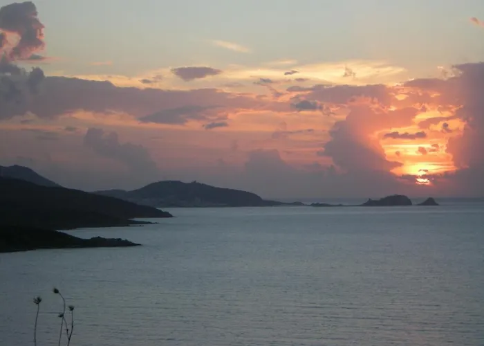 דירה Village De Monticello, Agreable T2 *